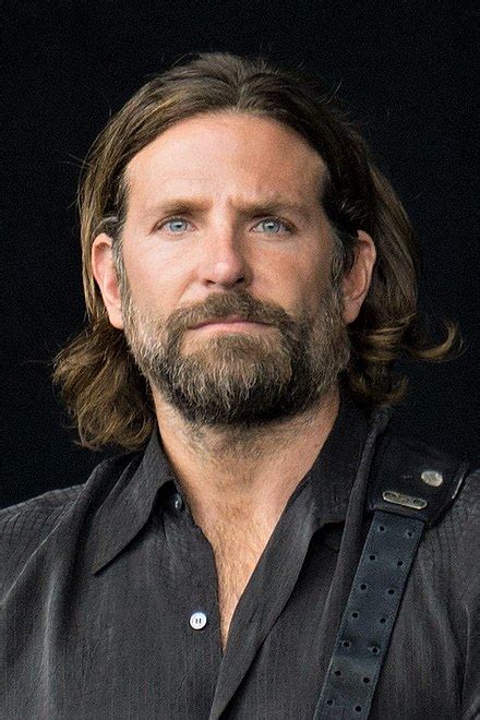 bradley cooper cartier|盤點 5 個人人都該愛上「布萊德利庫柏」的理由：全才型藝術家、 .